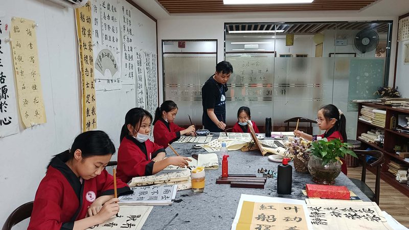 成人教育自考和成考哪个好考